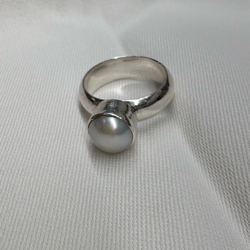 Sterling Silver Pearl Ring | Size 6.5 | Minimalist Bezel Set Pearl Jewelry
